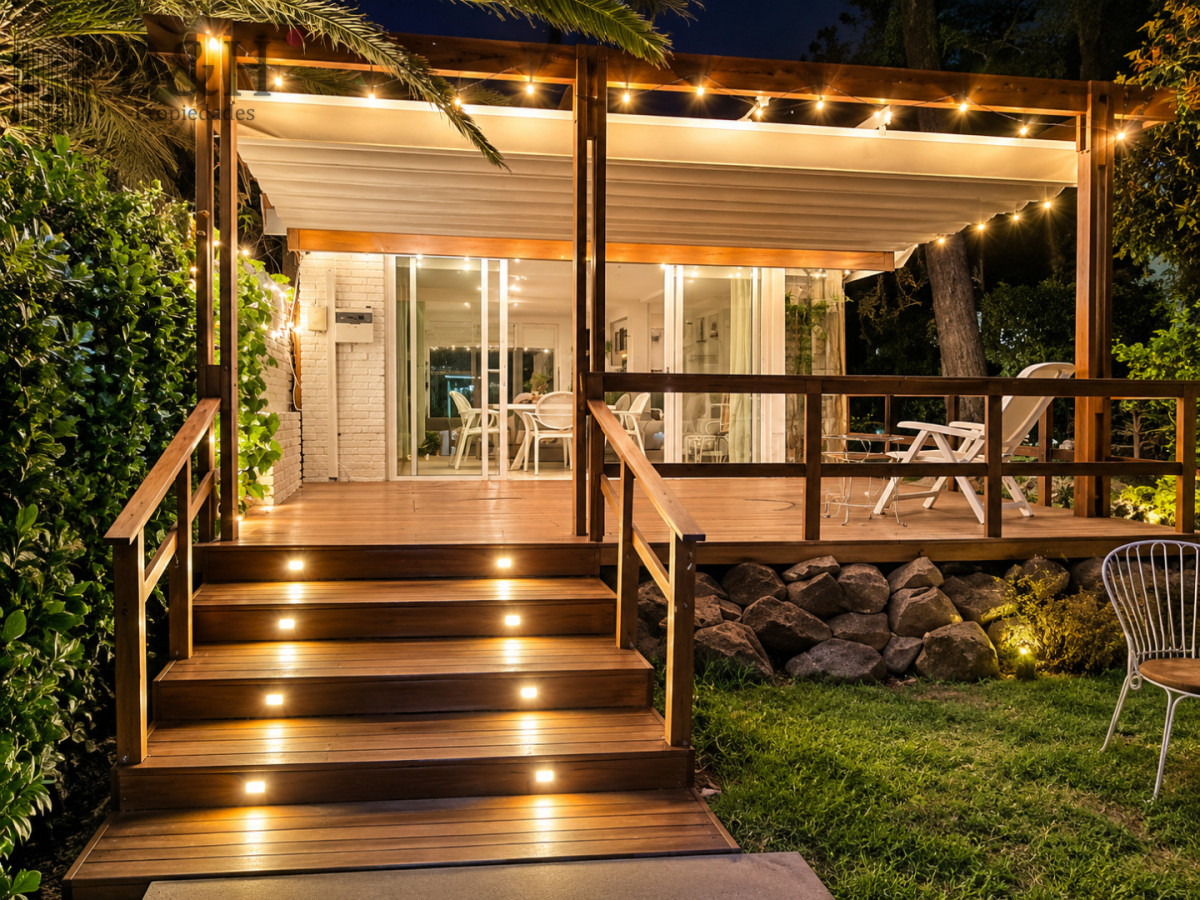 Casa ID.258 - Excelente Casa de 4 Dormitorios y Piscina a una Cuadra del Mar 