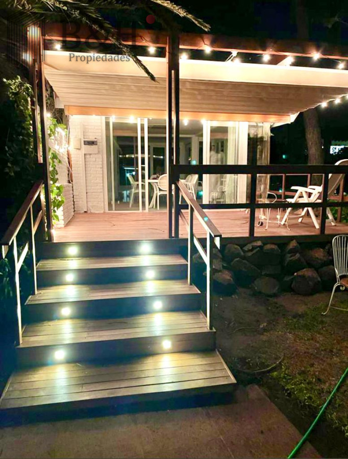 Casa ID.258 - Excelente Casa de 4 Dormitorios y Piscina a una Cuadra del Mar 