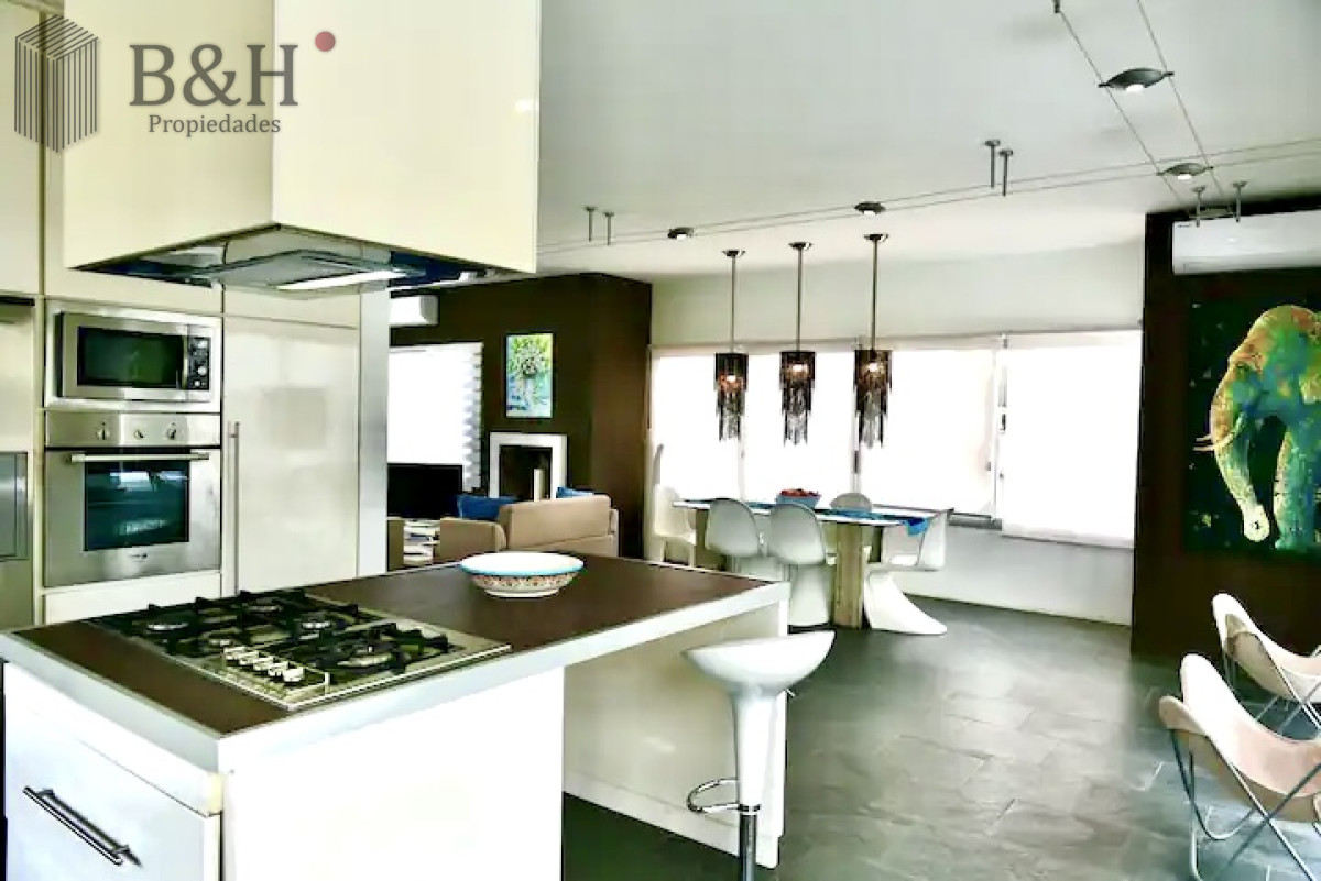 Excelente Casa de 4 Dormitorios y Piscina en Manantiales, Punta del Este - GoPunta - Portal Inmobiliario de Punta del Este - Maldonado