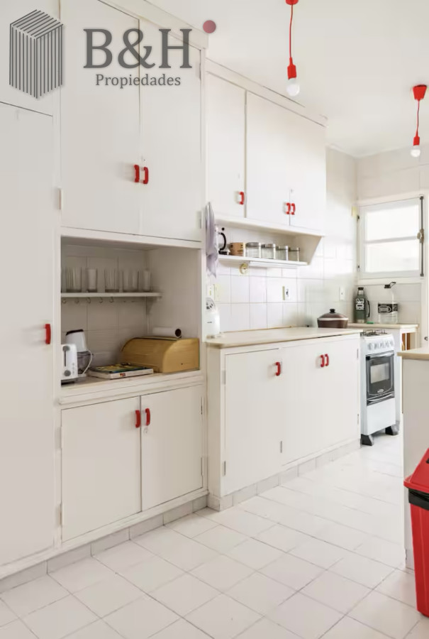 Casa ID.2158 - Gran Casa en Venta sobre el Mar de 5 Dormitorios y Dependencia en Península, Punta del Este