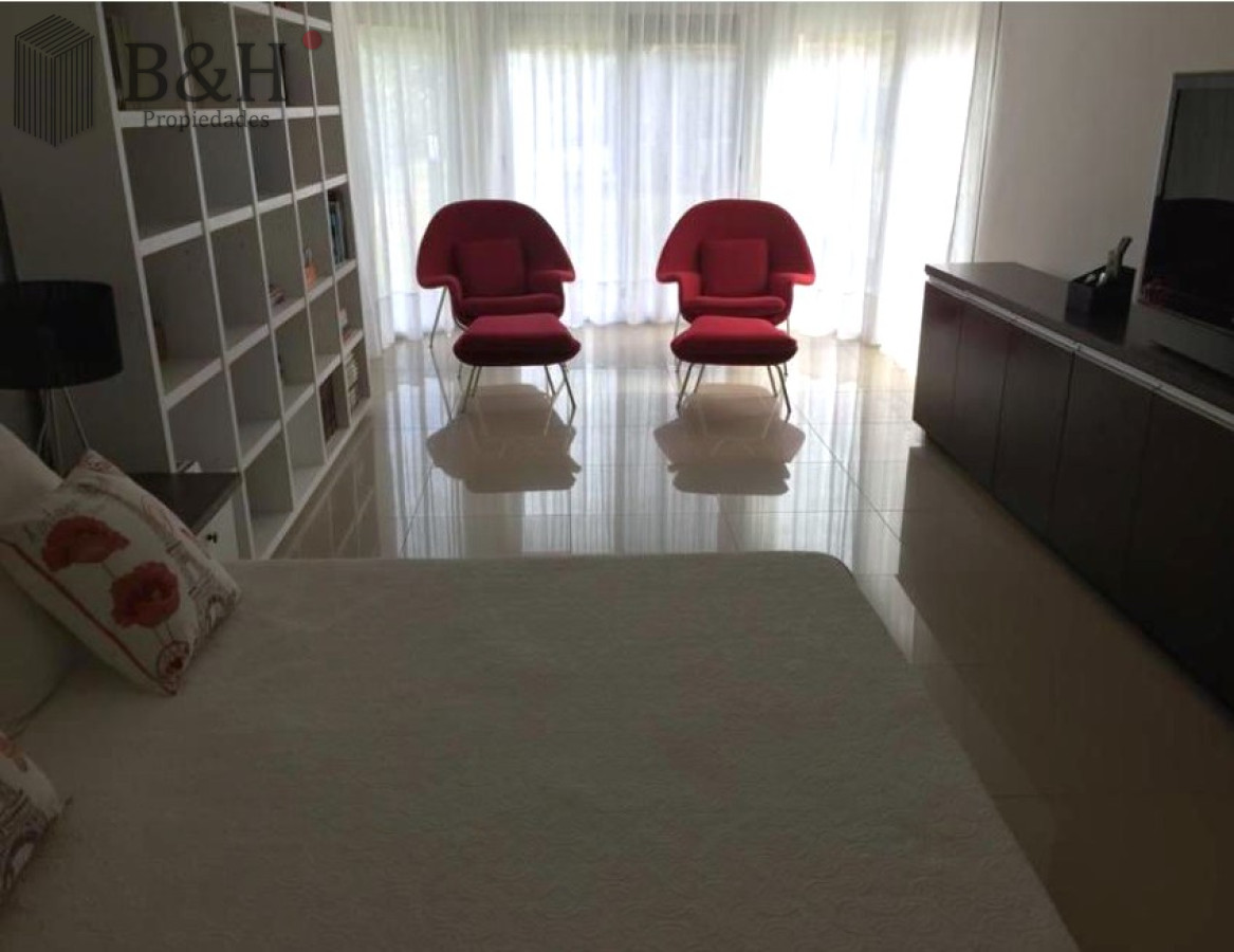 Casa ID.635 - Moderna Casa de 4 Dormitorios en el Golf - Punta del Este