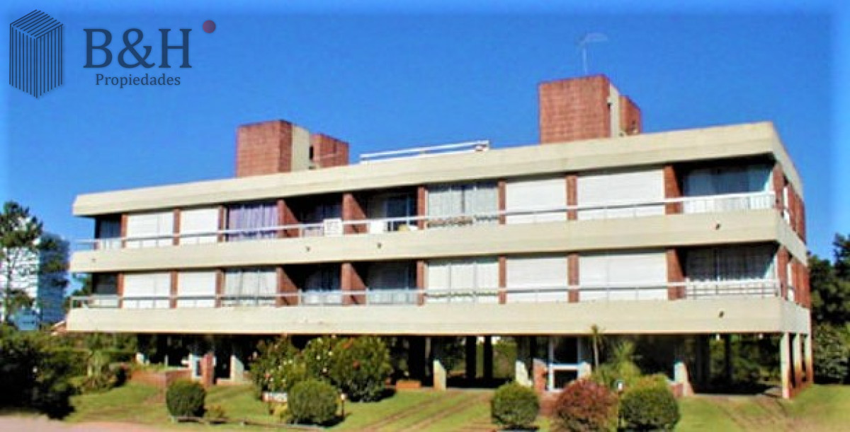 Apartamento ID.425 - Apartamento de 2 Dormitorios en Aidy Grill a Pocos Metros de Playa Brava - Venta
