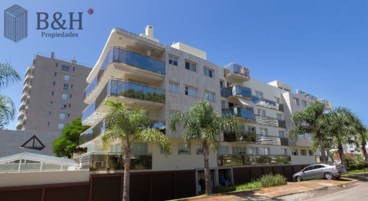 Apartamento ID.316 - Moderno Apartamento de 3 Dormitorios a Pocas Cuadras del Mar En Venta, Playa Brava