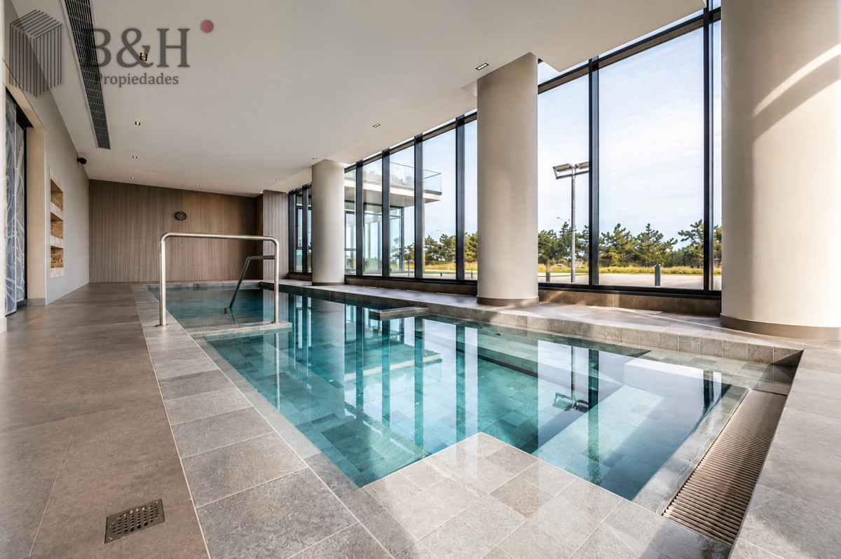 Apartamento ID.927 - Alquiler temporario de fabuloso departamento de dos dormitorios en Torre Venetian sobre Playa Mansa