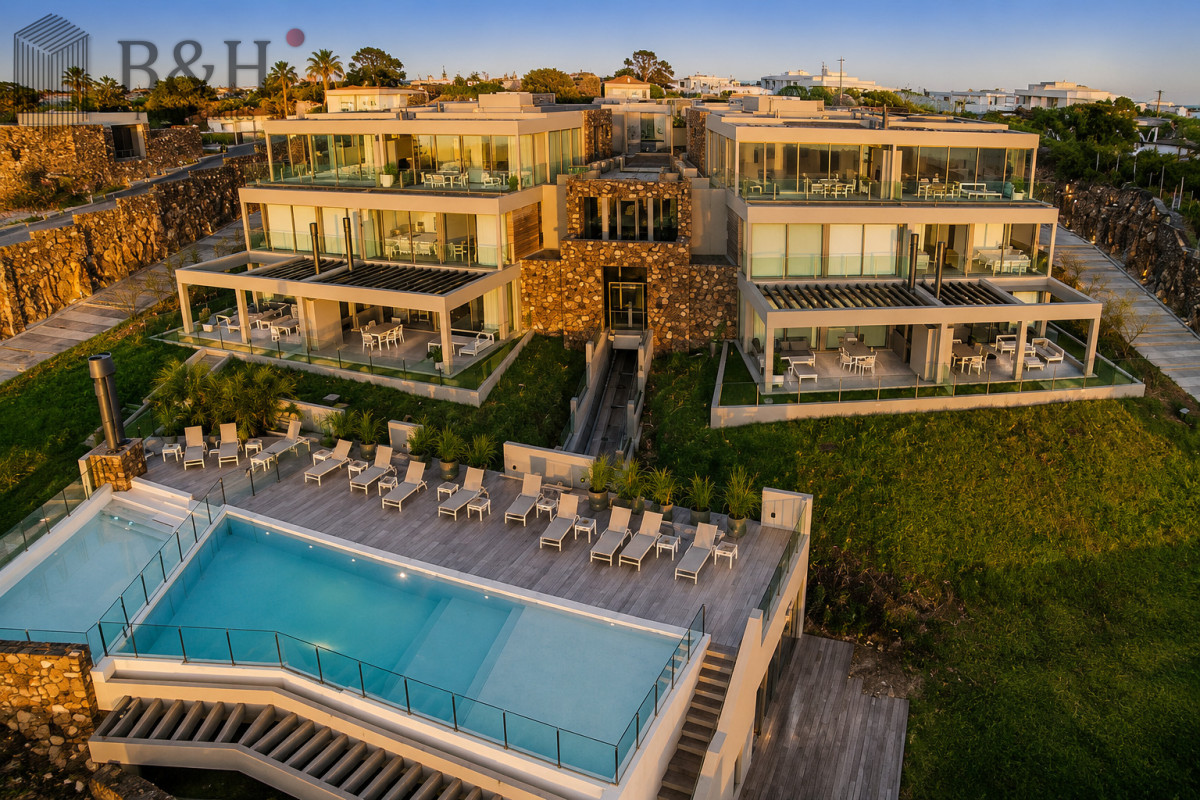 Apartamento ID.7754 - Apartamento de 3 Dormitorios, Parrillero de uso exclusivo y Jardín en Punta Ballena, Punta del Este