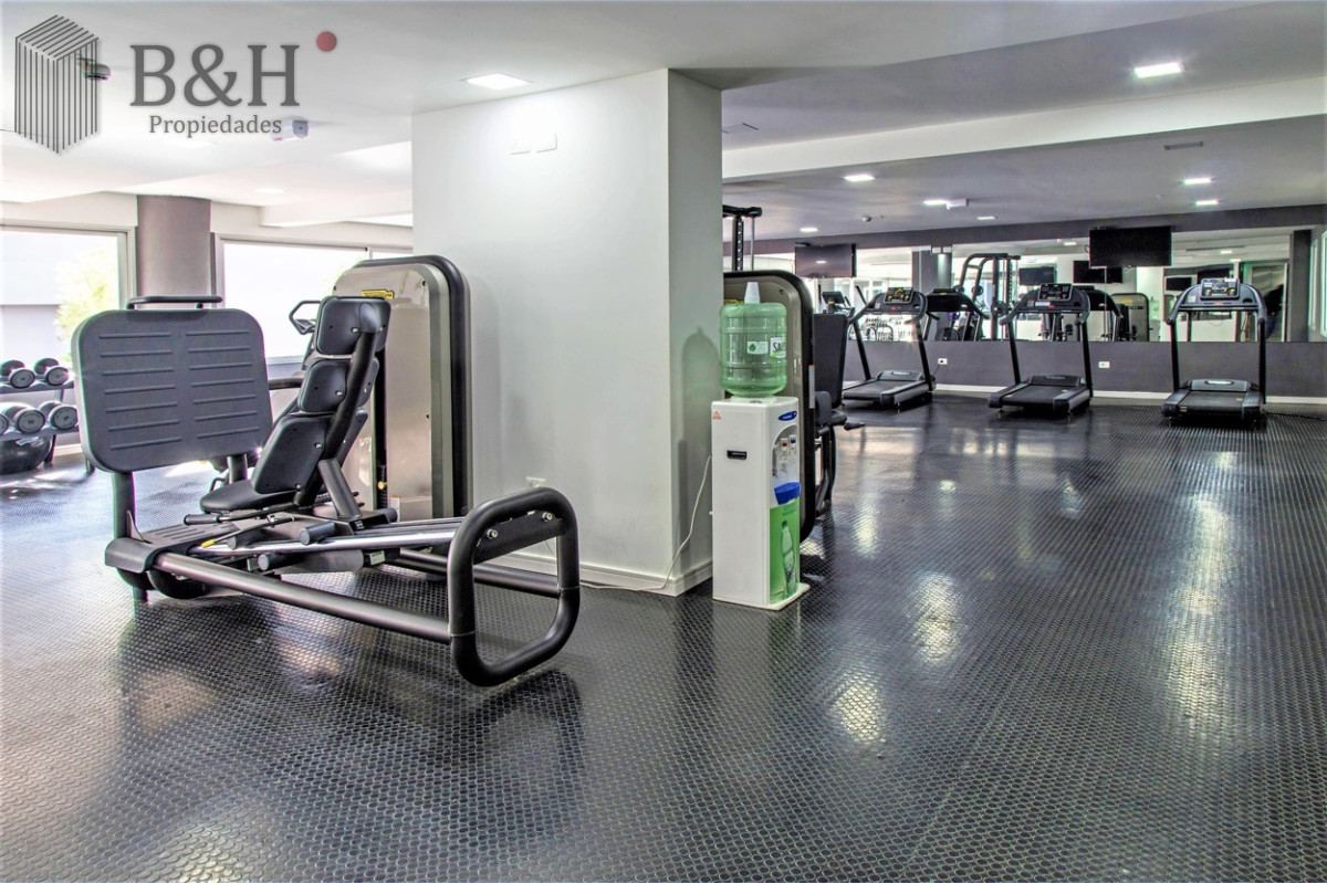 Apartamento ID.5441 - Moderno Penthouse con Vista al Mar, en Playa Brava, 3 Dormitorios con Parrillero y Dependencia de servicio