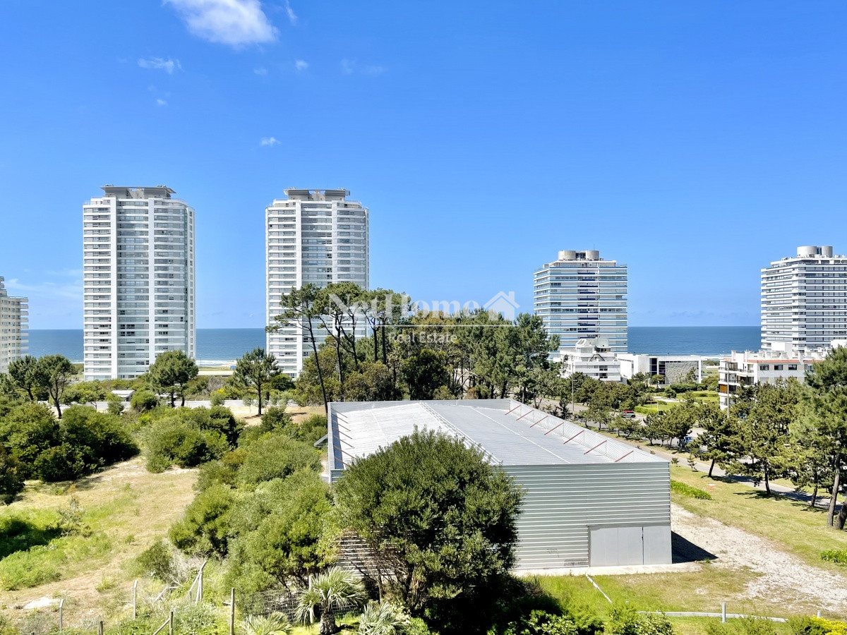 Apartamento ID.166 - Playa Brava Apartamento 1 dormitorio en Torre de categoría A pasos del Mar