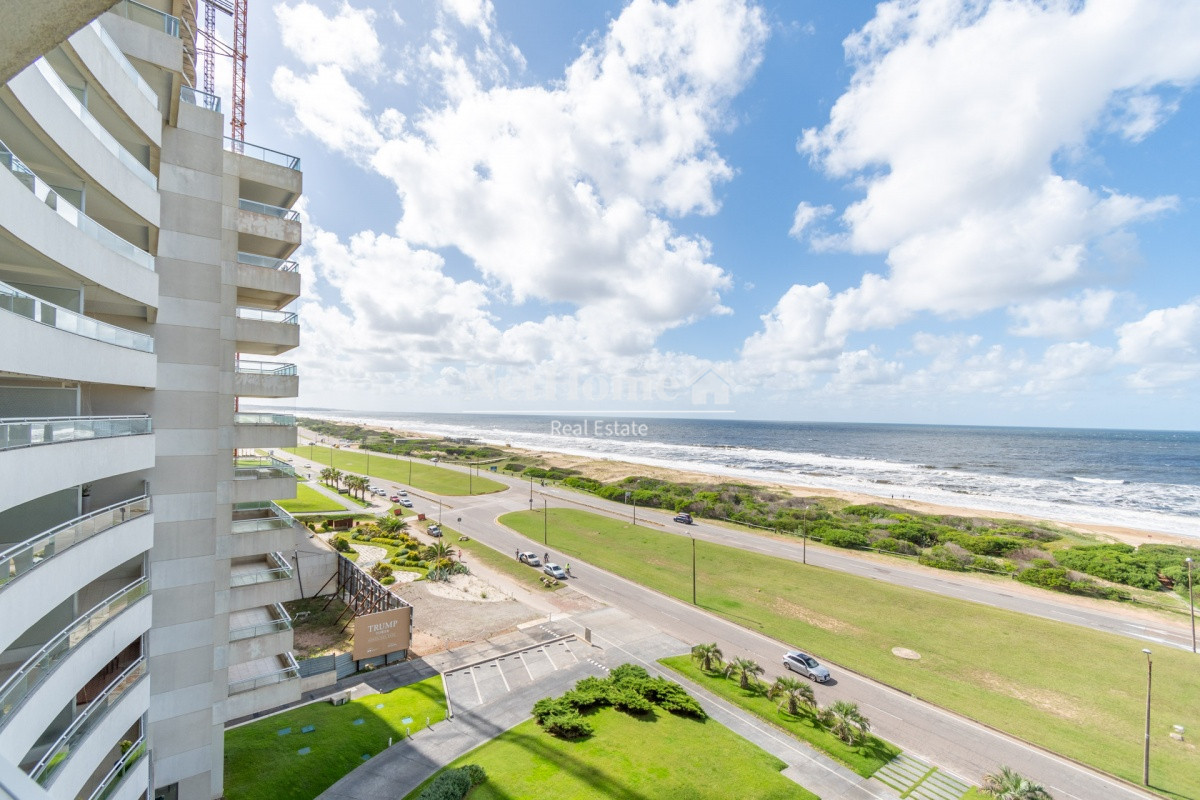 Apartamento ID.177 - Penthouse  Moderno Apartamento de 3 Dormitorio y Dependencia Frente al Mar