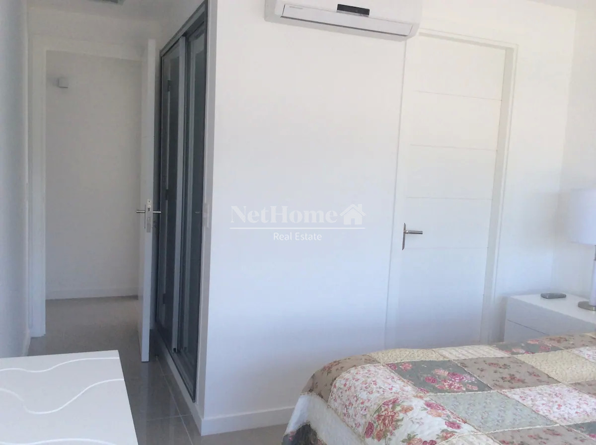 Apartamento ID.186 - Venta y alquiler de moderno departamento de tres dormitorios más dependencia a pasos de Playa Brava