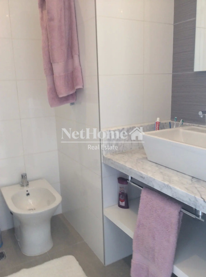 Apartamento ID.186 - Venta y alquiler de moderno departamento de tres dormitorios más dependencia a pasos de Playa Brava