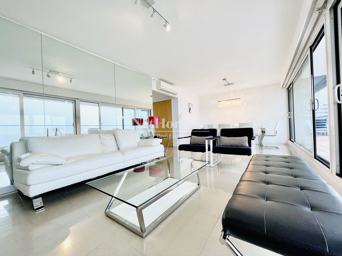 Apartamento ID.182 - Playa Mansa Apartamento 3 Suites  Vista al Mar