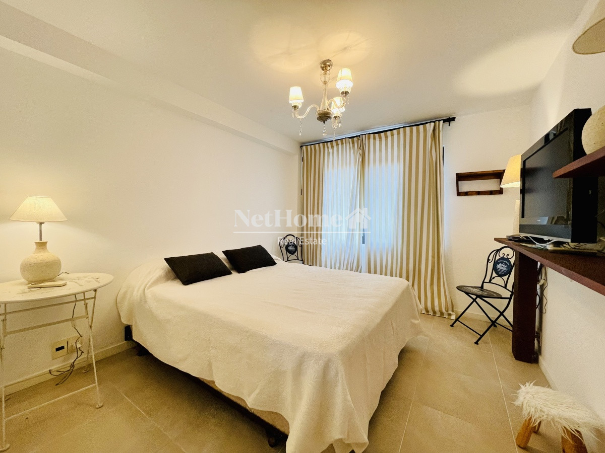 Apartamento ID.469 - Venta y alquiler de apartamento de dos dormitorios con parrillero de uso exclusivo en Punta Ballena