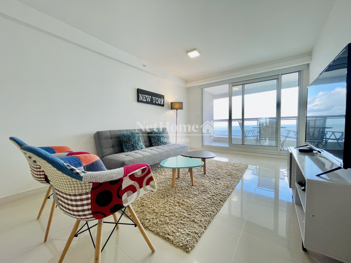 Apartamento ID.176 - Playa Brava Apartamento de 2 Dormitorios y Parrillero con Vista al Océano. 