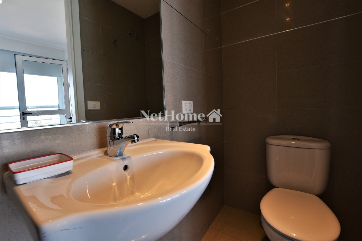 Apartamento ID.167 - Playa Mansa Moderno Apartamento 3 Dormitorios + Dependencia Piso Alto
