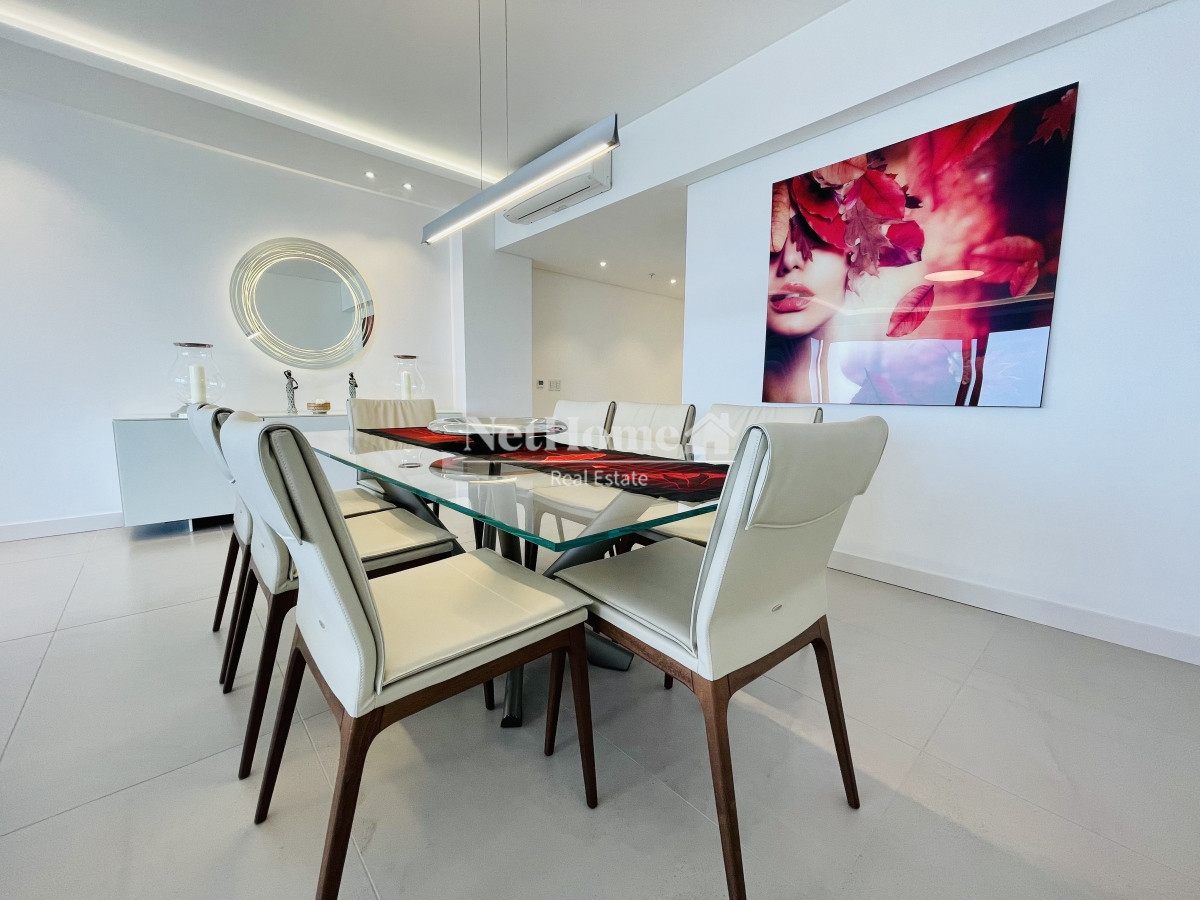 Apartamento ID.618 - Venta Espectacular Apartamento Frente al Mar, 3 Dormitorios, Le Parc Punta del Este