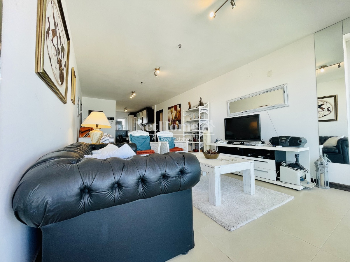 Apartamento ID.138 - Playa Mansa Apartamento 2 dormitorios parrillero A pasos del mar
