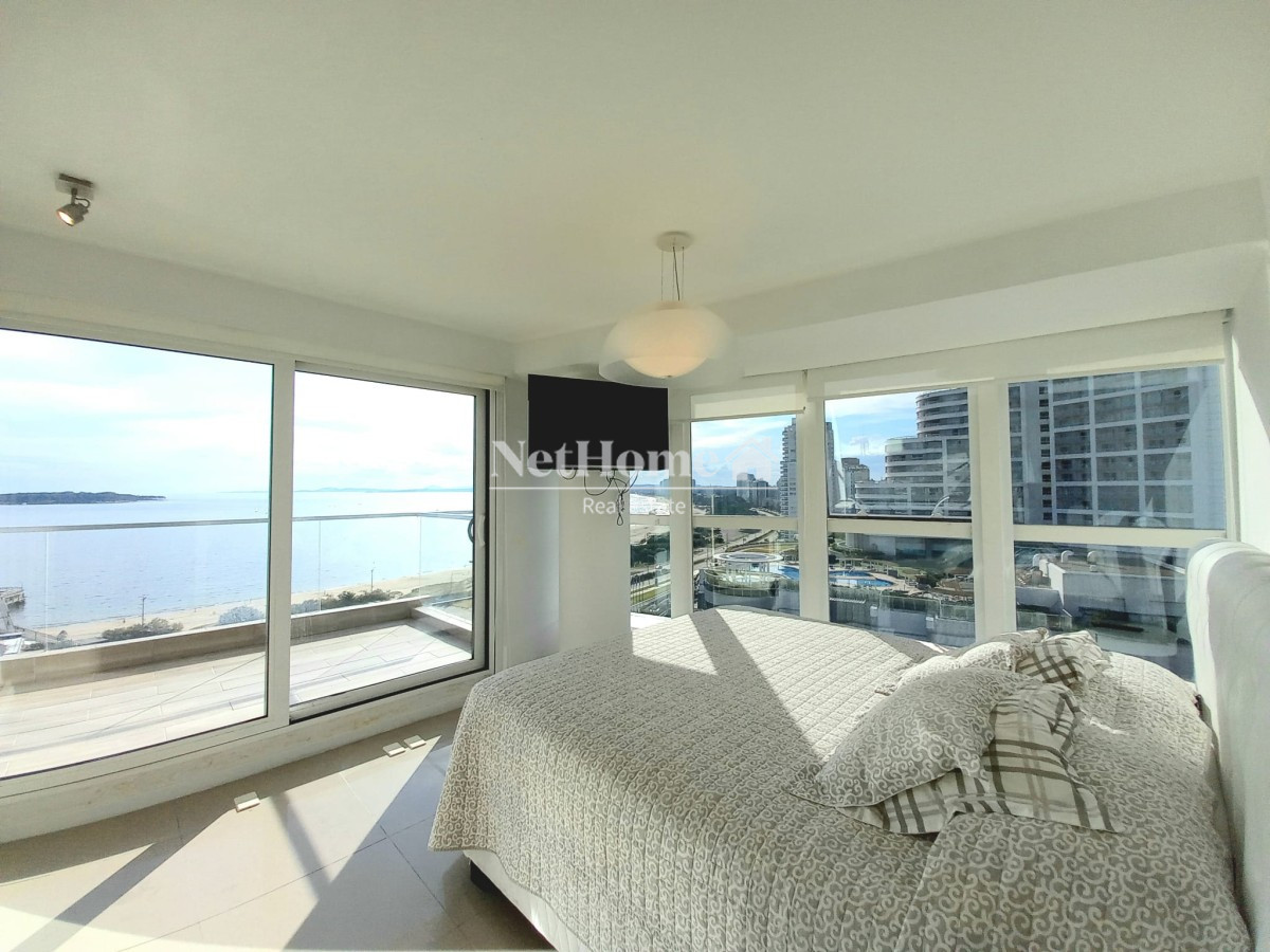 Apartamento ID.182 - Playa Mansa Apartamento 3 Suites  Vista al Mar