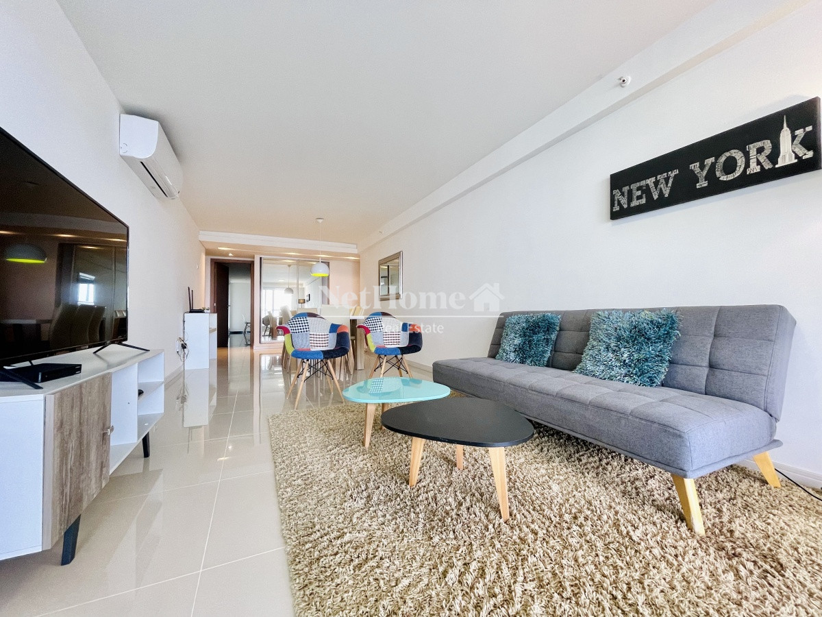 Apartamento ID.176 - Playa Brava Apartamento de 2 Dormitorios y Parrillero con Vista al Océano. 