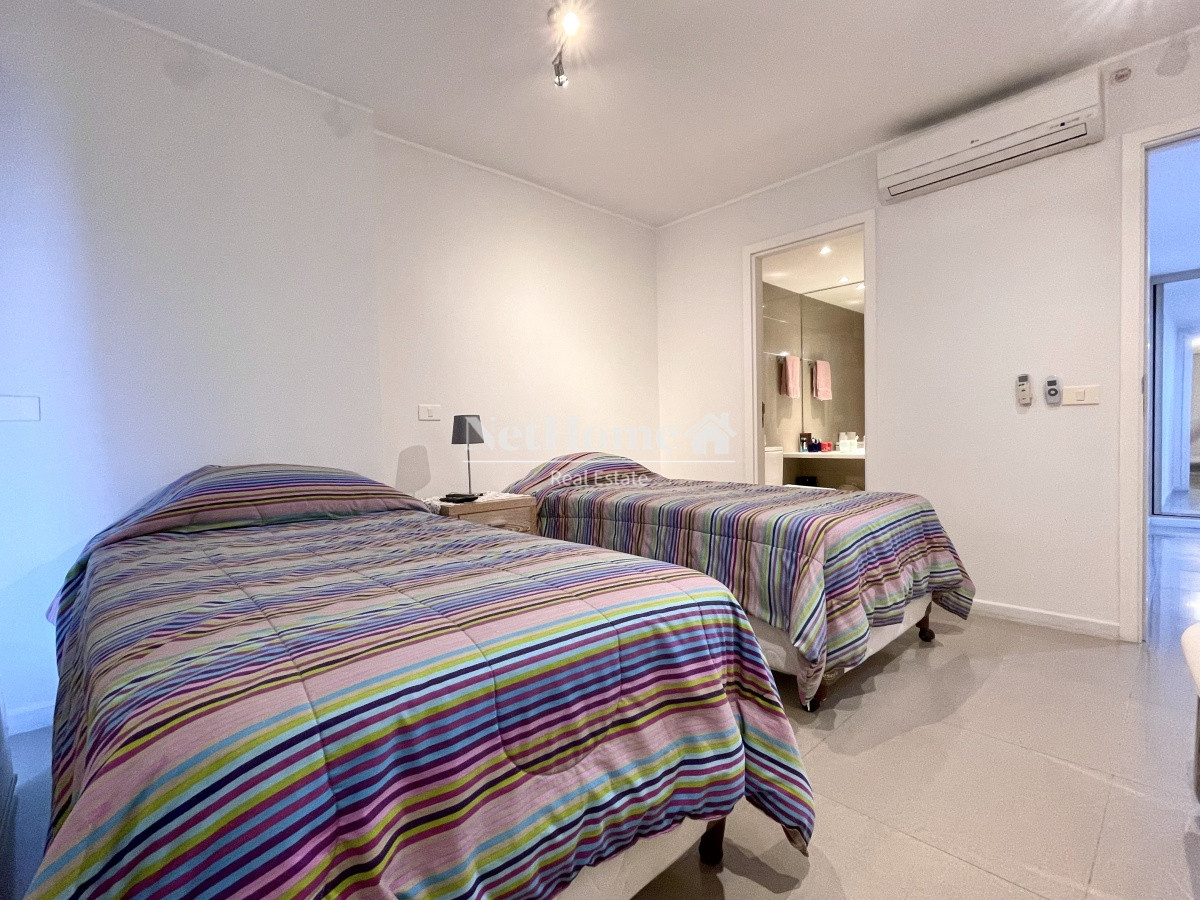 Apartamento ID.182 - Playa Mansa Apartamento 3 Suites  Vista al Mar