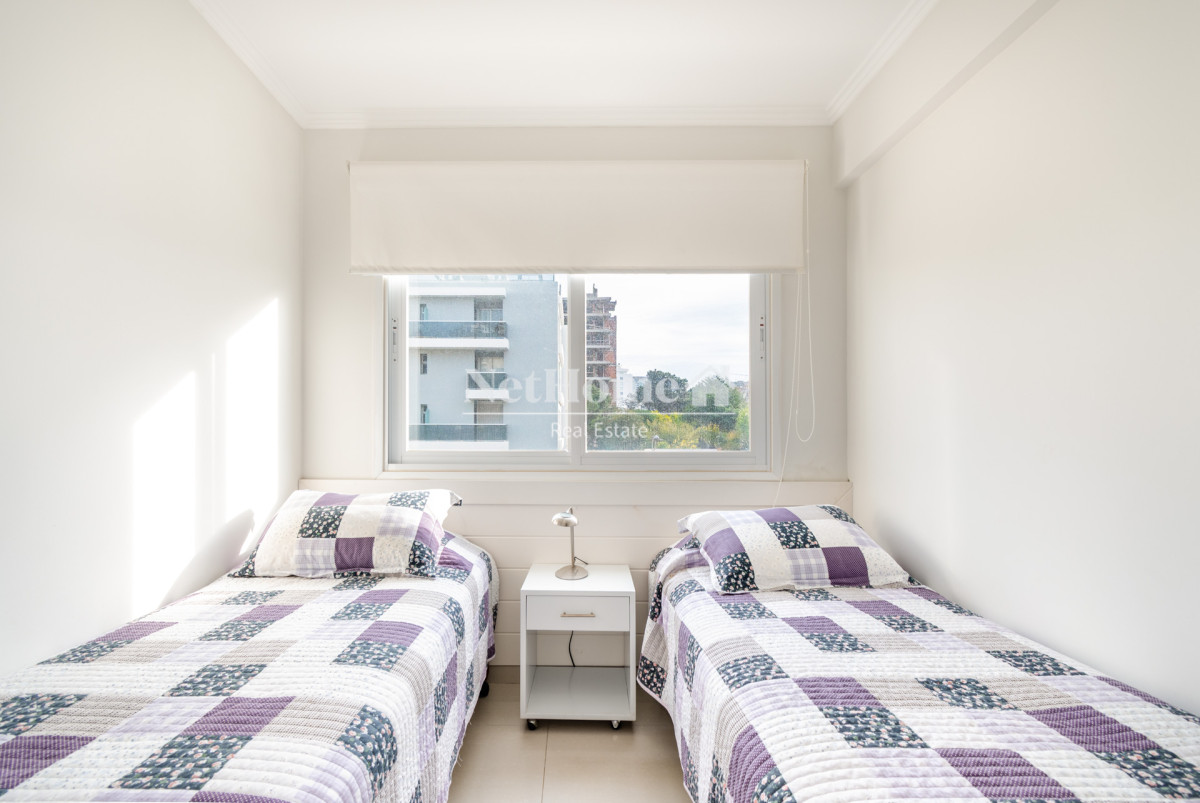 Apartamento ID.113 - Playa Brava Moderno Apartamento de 3 Dormitorios a Pocas Cuadras del Mar 