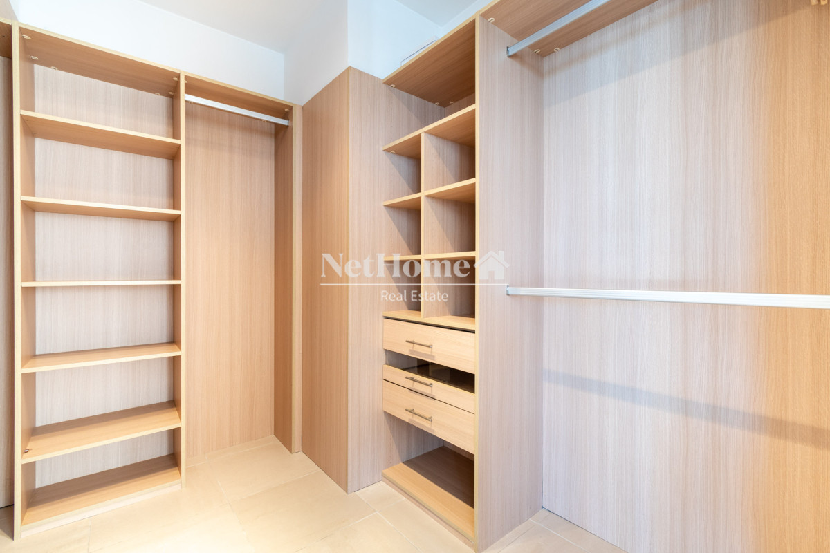 Apartamento ID.458 - Venta y alquiler de departamento con tres dormitorios mas dependencia de servicio en torre Le Parc playa Brava, Punta del Este