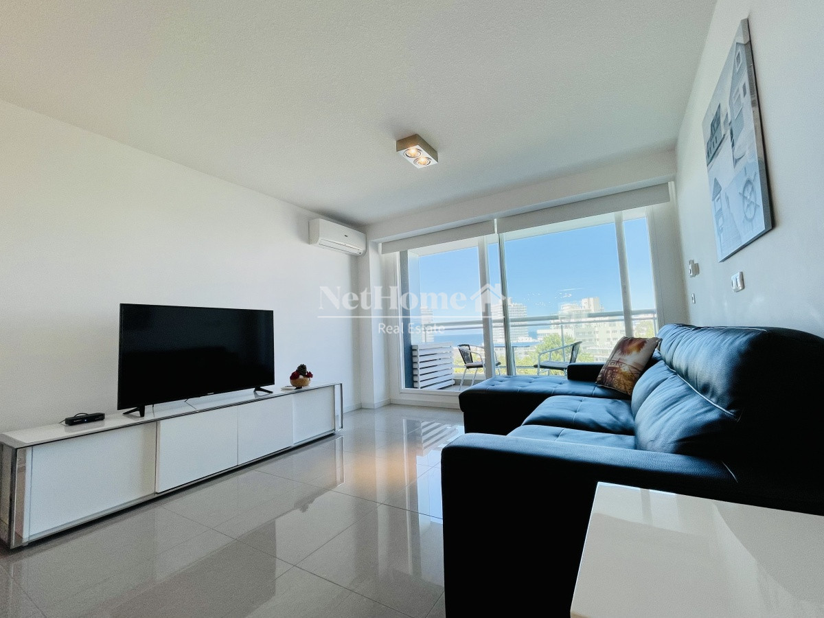 Apartamento ID.166 - Playa Brava Apartamento 1 dormitorio en Torre de categoría A pasos del Mar