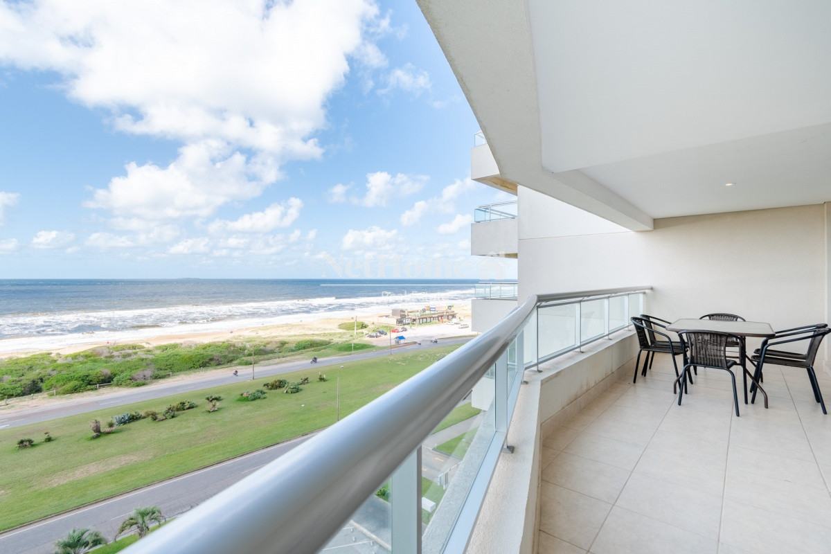 Apartamento ID.177 - Penthouse  Moderno Apartamento de 3 Dormitorio y Dependencia Frente al Mar