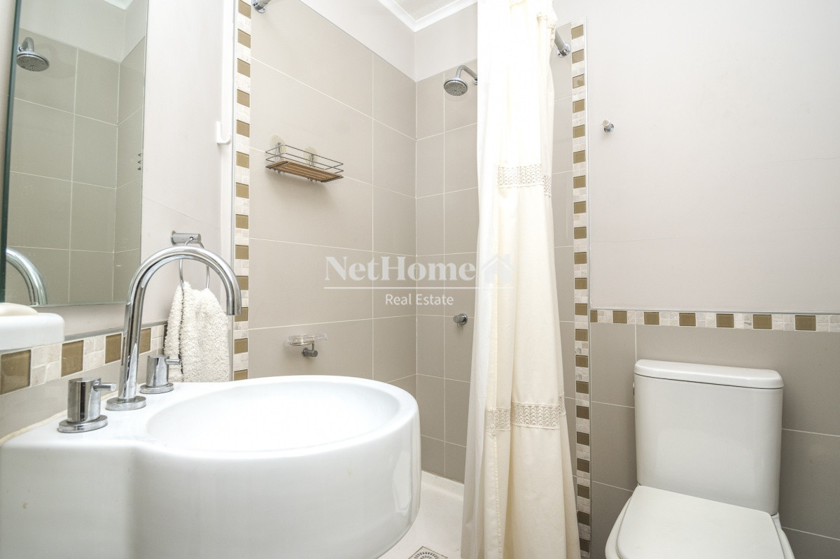 Apartamento ID.160 - Playa Brava Apartamento de 2 Dormitorios A metros del Océano