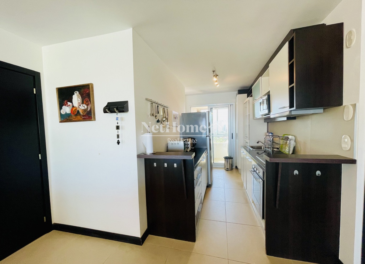 Apartamento ID.138 - Playa Mansa Apartamento 2 dormitorios parrillero A pasos del mar