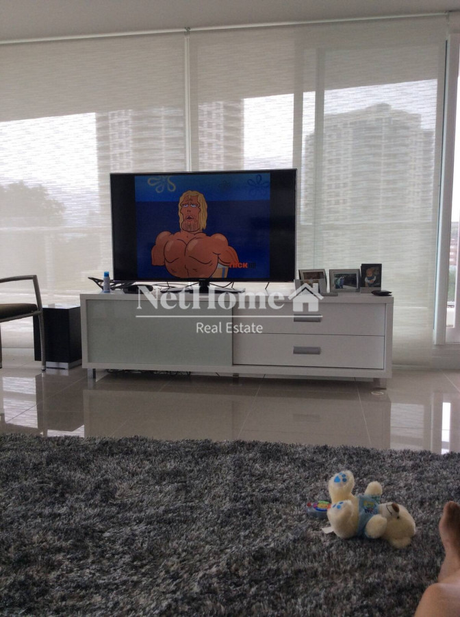 Apartamento ID.186 - Venta y alquiler de moderno departamento de tres dormitorios más dependencia a pasos de Playa Brava