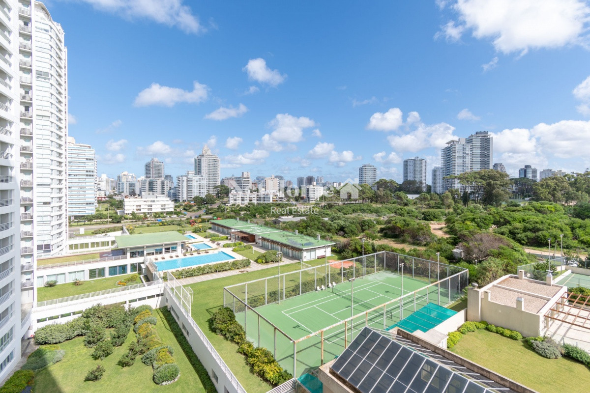 Apartamento ID.177 - Penthouse  Moderno Apartamento de 3 Dormitorio y Dependencia Frente al Mar