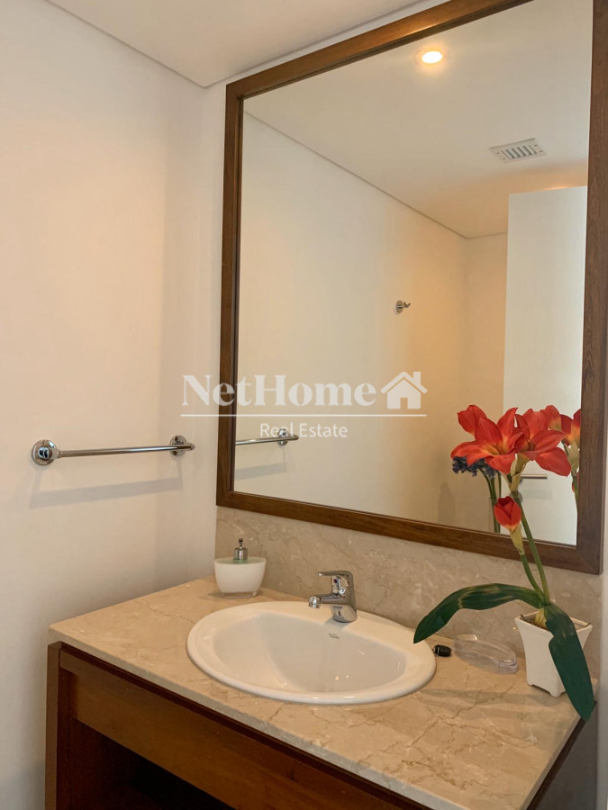 Apartamento ID.524 - Venta y alquiler de departamento esquinero de tres dormitorios mas dependencia de servicio, Torre LE PARC, playa Brava. Punta del Este