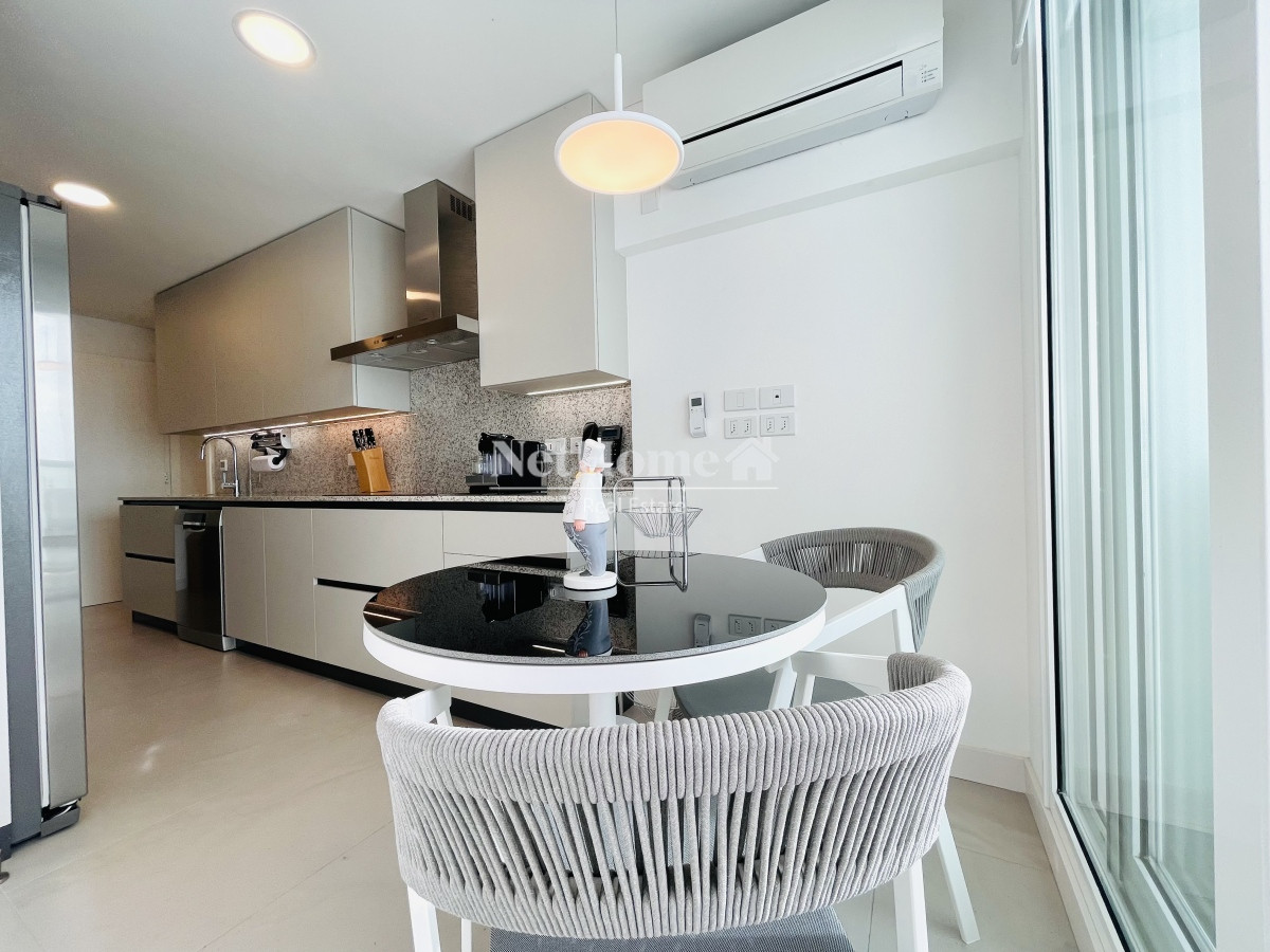 Apartamento ID.618 - Venta Espectacular Apartamento Frente al Mar, 3 Dormitorios, Le Parc Punta del Este