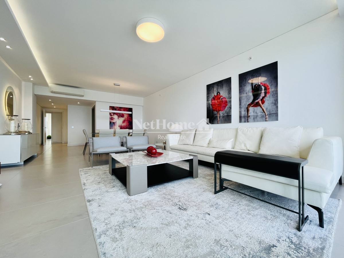 Apartamento ID.618 - Venta Espectacular Apartamento Frente al Mar, 3 Dormitorios, Le Parc Punta del Este