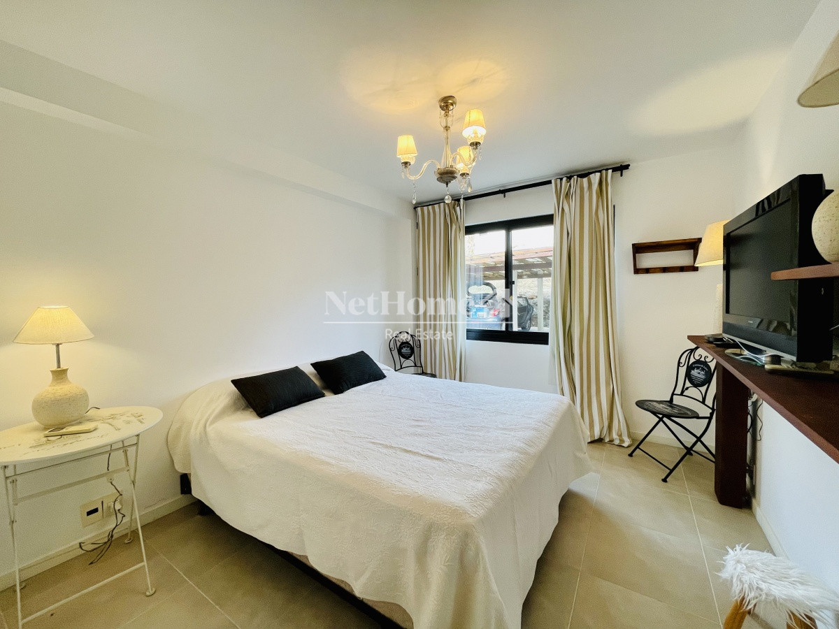 Apartamento ID.469 - Venta y alquiler de apartamento de dos dormitorios con parrillero de uso exclusivo en Punta Ballena