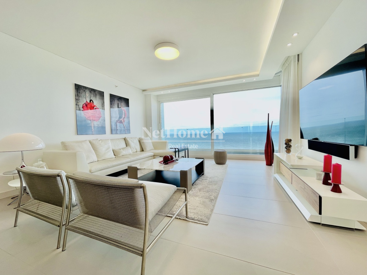 Apartamento ID.618 - Venta Espectacular Apartamento Frente al Mar, 3 Dormitorios, Le Parc Punta del Este