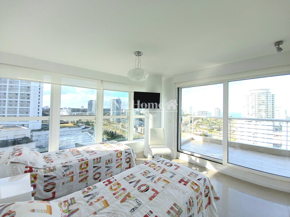 Apartamento ID.182 - Playa Mansa Apartamento 3 Suites  Vista al Mar