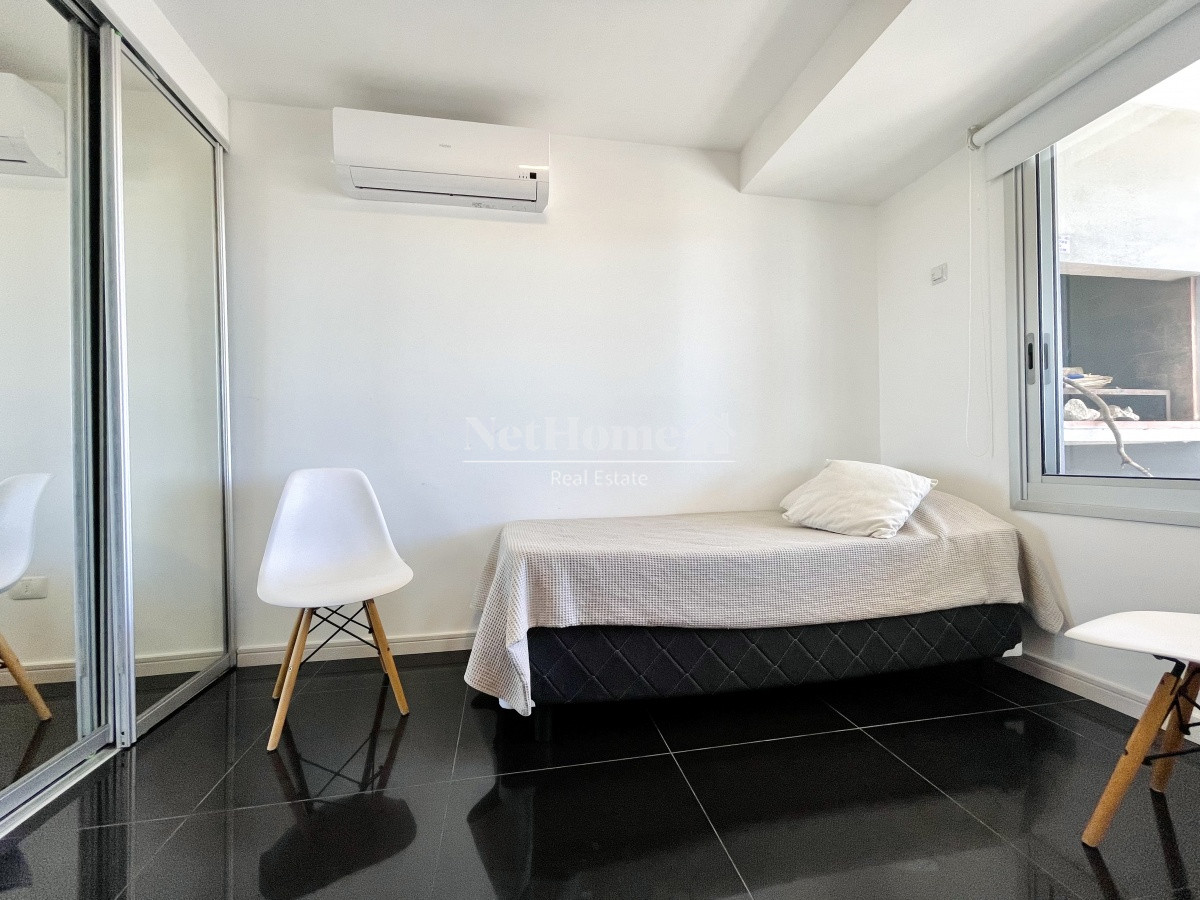 Apartamento ID.512 - Apartamento de 2 Dormitorios y Dependencia, Parrillero en Playa Brava - Punta del Este