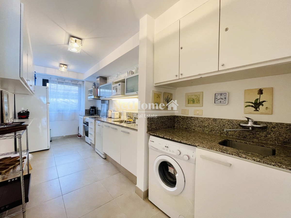 Apartamento ID.469 - Venta y alquiler de apartamento de dos dormitorios con parrillero de uso exclusivo en Punta Ballena