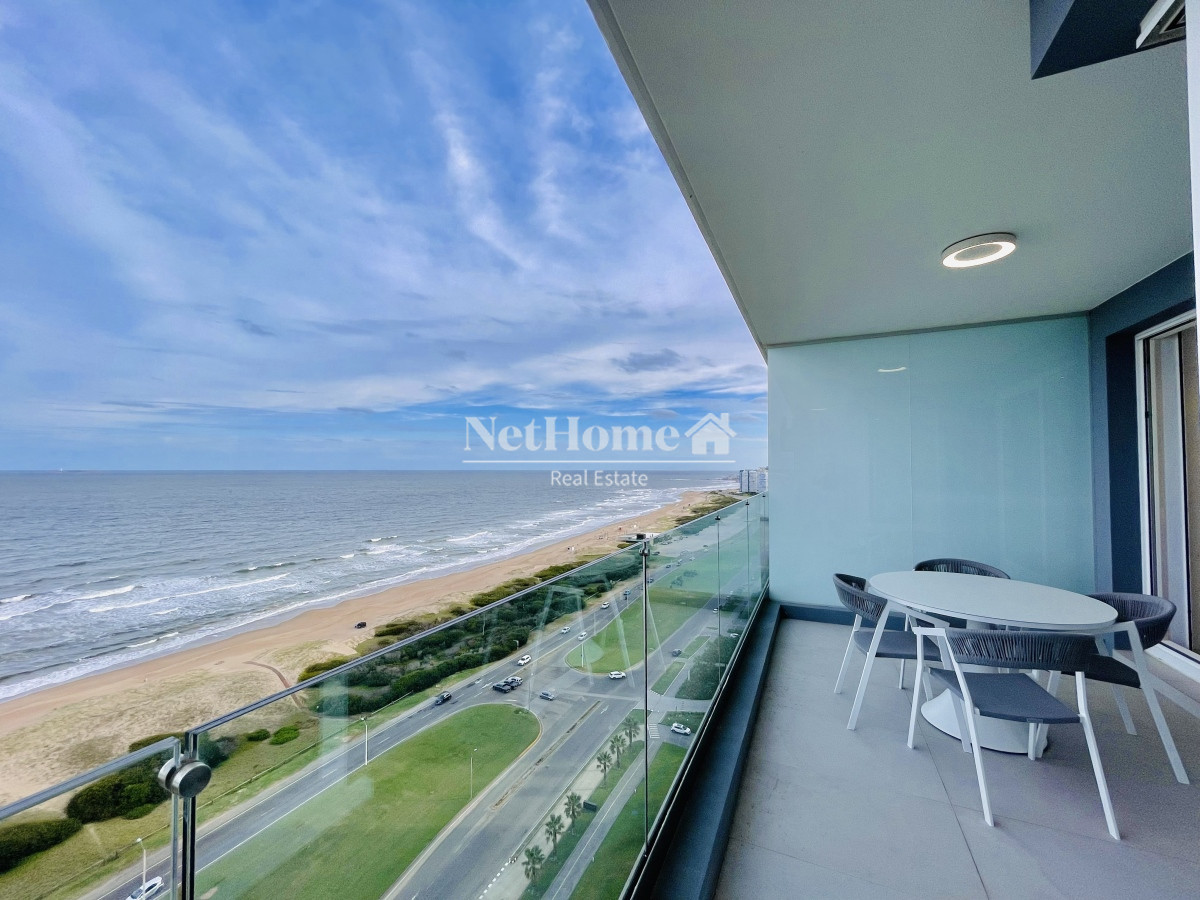 Apartamento ID.618 - Venta Espectacular Apartamento Frente al Mar, 3 Dormitorios, Le Parc Punta del Este