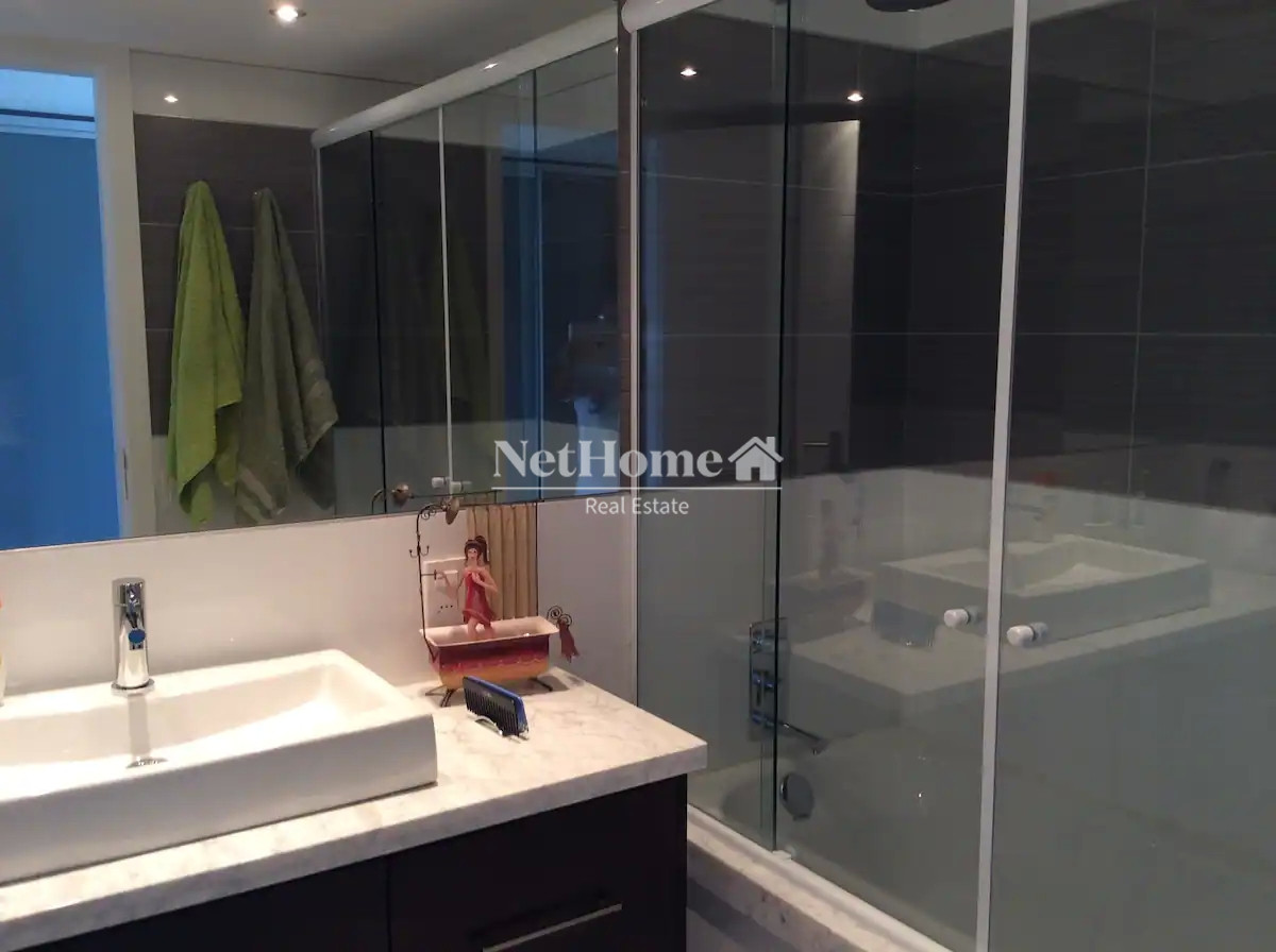 Apartamento ID.186 - Venta y alquiler de moderno departamento de tres dormitorios más dependencia a pasos de Playa Brava