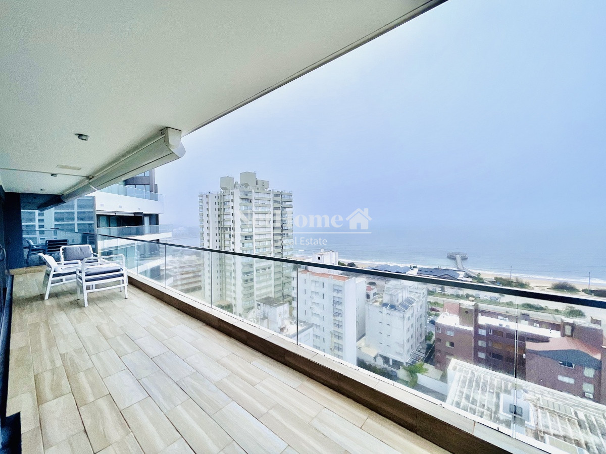 Apartamento ID.182 - Playa Mansa Apartamento 3 Suites  Vista al Mar