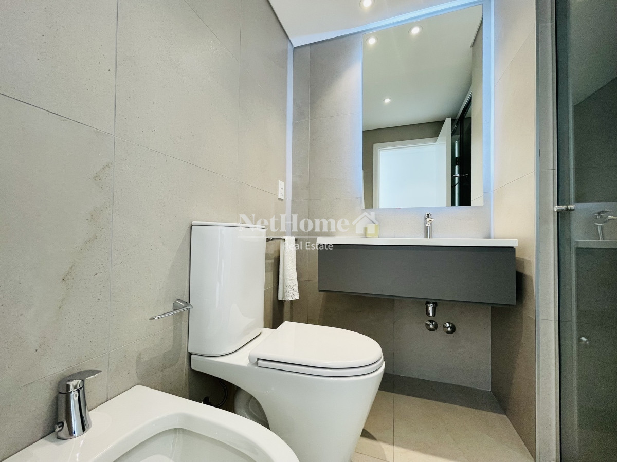 Apartamento ID.618 - Venta Espectacular Apartamento Frente al Mar, 3 Dormitorios, Le Parc Punta del Este