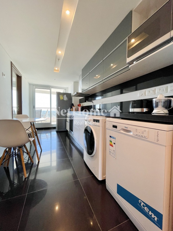 Apartamento ID.512 - Apartamento de 2 Dormitorios y Dependencia, Parrillero en Playa Brava - Punta del Este