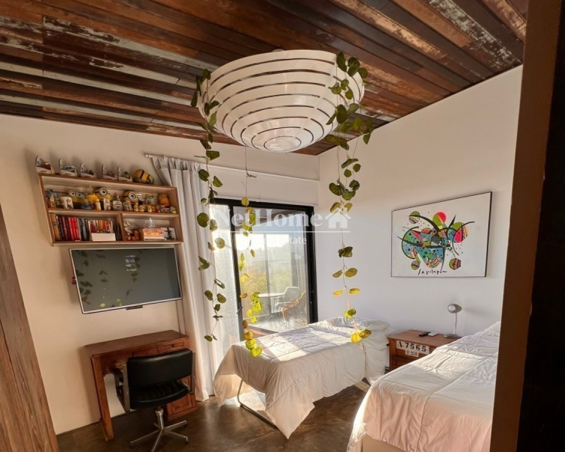 Casa ID.506 - Venta y alquiler temporario de maravillosa casa a pasos del Mar con cinco dormitorios en suite, Punta Piedras, Manantiales