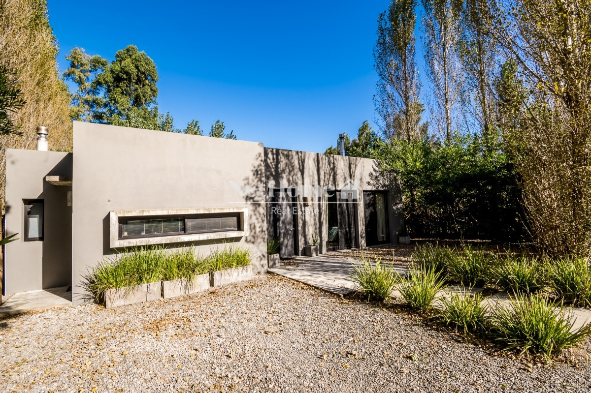 Casa ID.368 - Barrio privado La Arbolada Casa 3 dormitorios Piscina Parrillero cerrado