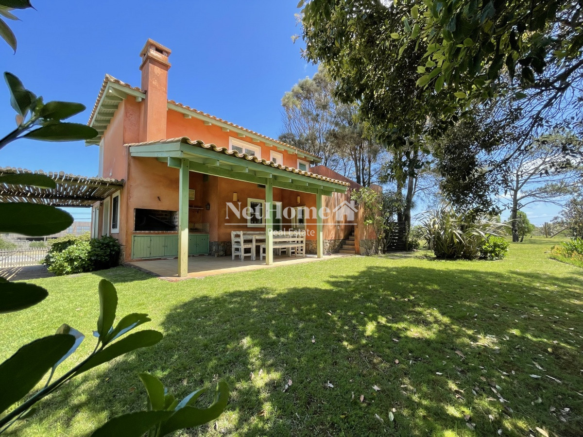 Casa ID.73 - La Juanita, José Ignacio Casa amplia 4 dormitorios Frente al Océano