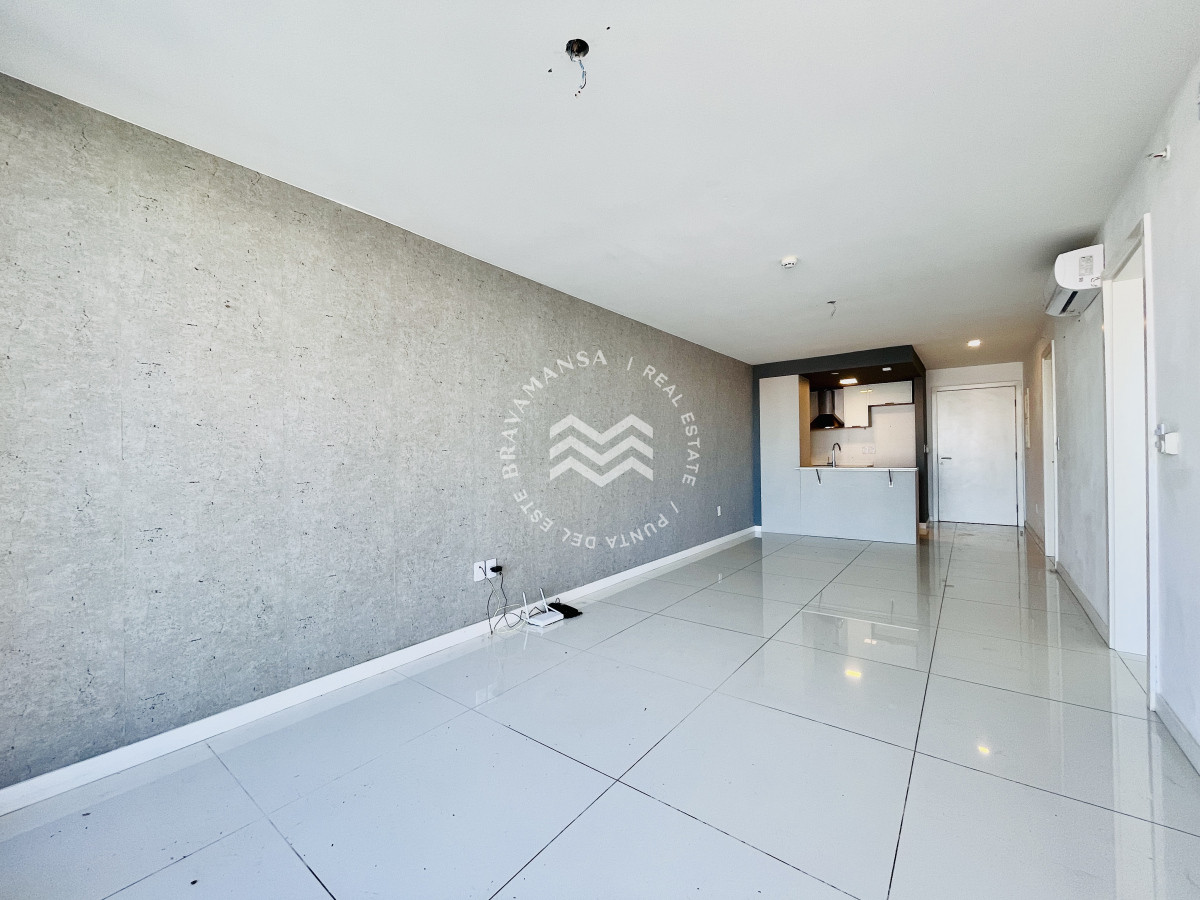 Apartamento ID.501 - Apartamento de 1 Dormitorio en edificio Artower, Sin Muebles, Alquiler Anual. Punta del Este