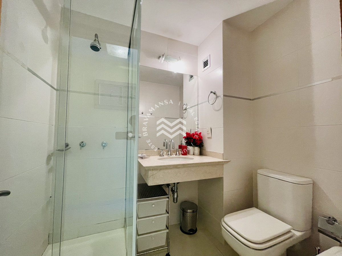 Apartamento ID.592 - Excelente Apartamento de 2 Dormitorios con Vista al Mar, Playa Mansa