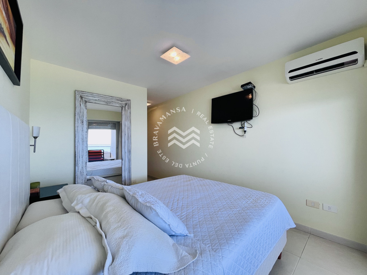 Apartamento ID.592 - Excelente Apartamento de 2 Dormitorios con Vista al Mar, Playa Mansa